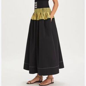 Brand new Tory Burch color block skirt, size 6